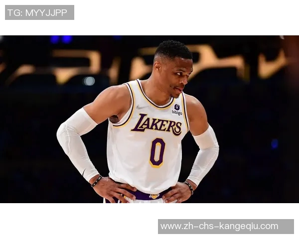 76人对决篮网激战正酣球星对抗引发球迷热议与期待